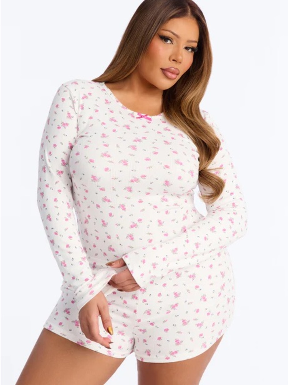 🌸NWT pink White Floral Pajama Set